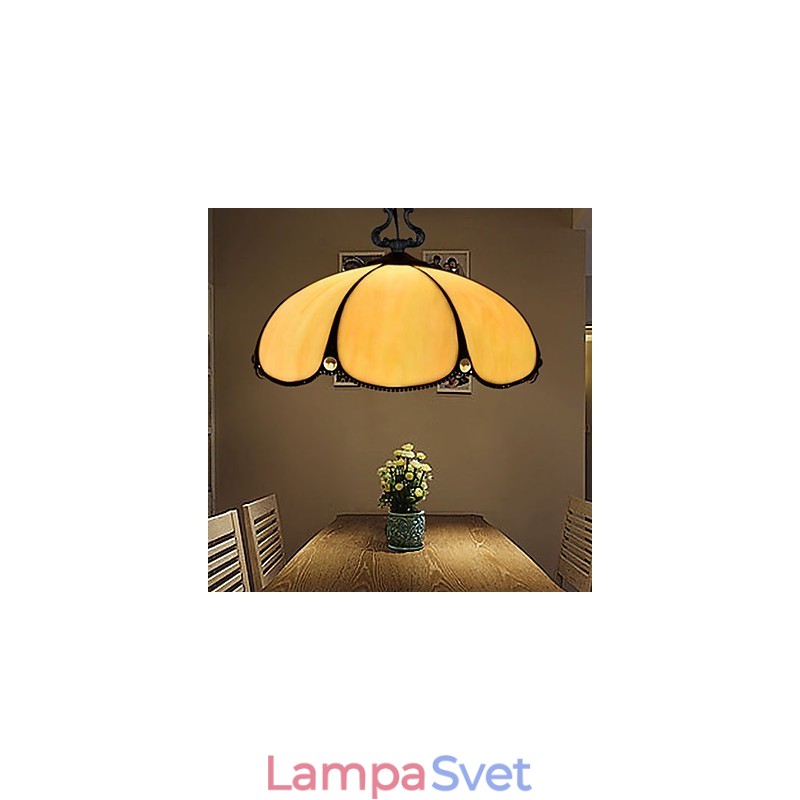 Luster z farebného skla pre európske vidiecke výtvarné umenie, ktorý obnovuje staré spôsoby svetla lampy