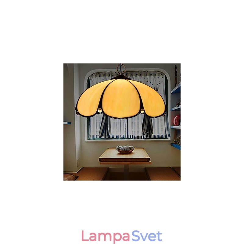 Luster z farebného skla pre európske vidiecke výtvarné umenie, ktorý obnovuje staré spôsoby svetla lampy