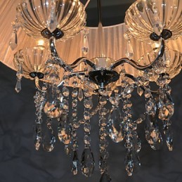Jemný elegantný 5 svetiel prívesok vzor s kvetom