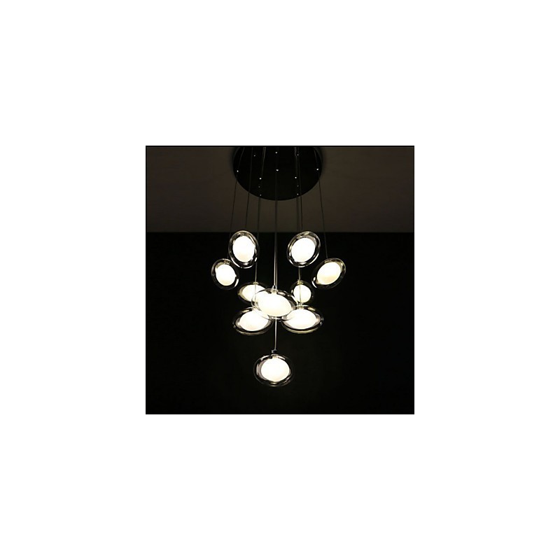 Moderné jednoduché lampy a lucerny