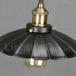 Čierna kovová vintage závesná lampa