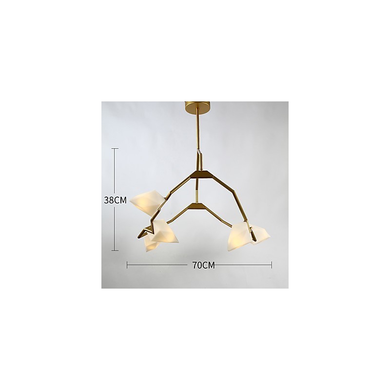 Päť ľahkých stĺpikov z moderného kovu so skleneným broskyňovým lustrom na ozdobnú závesnú lampu v jedálni