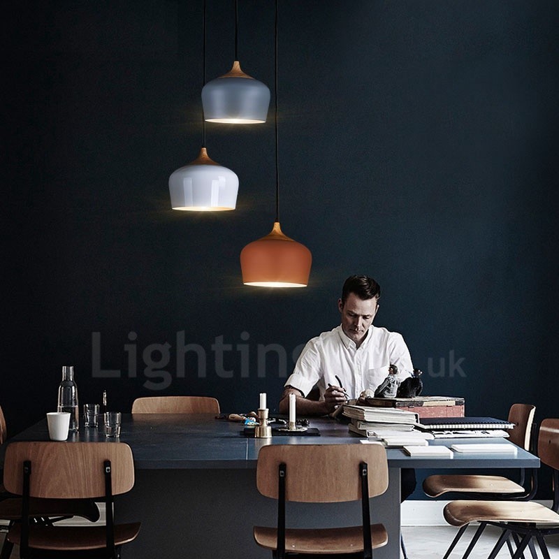 1 Svetlá moderná súčasná závesná lampa s bielym červeným modrým odtieňom