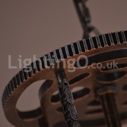 Retro kaviareň s príveskom Iron Gear Light