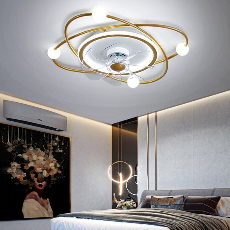 Moderné stropné ventilátory Vnútorné osvetlenie Jedáleň
