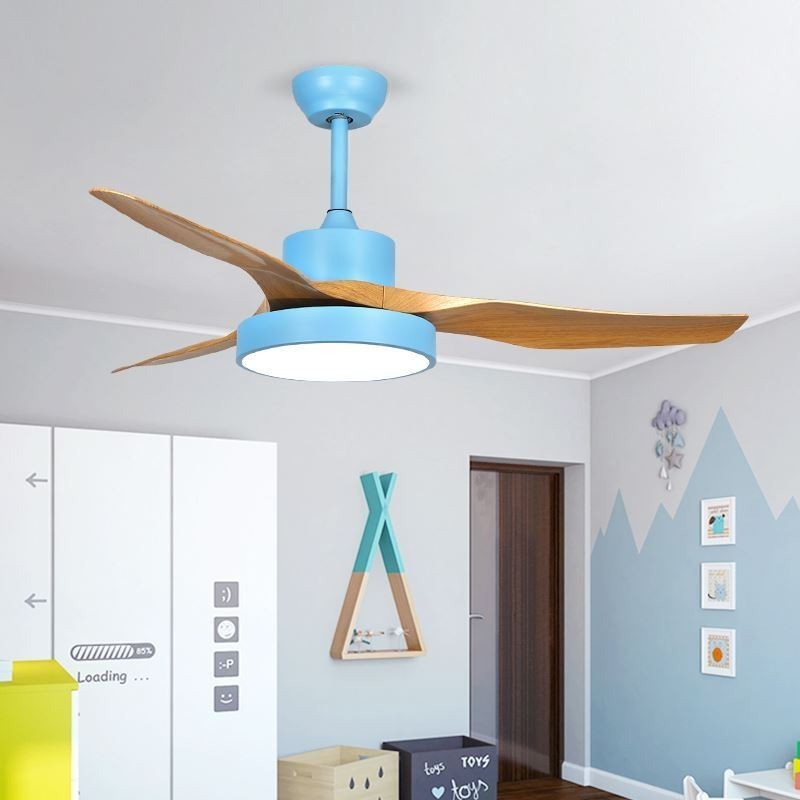 Stropný ventilátor s 3 lopatkami na diaľkové ovládanie