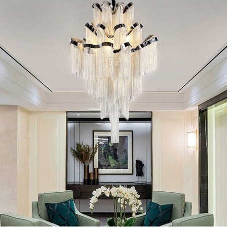 Moderné elegantné strapcové závesné svietidlo Moderné elegantné strapcové závesné svietidlo