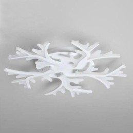Zapustené moderné minimalistické stropné svietidlo na parohy