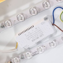 Okrúhle zapustené moderné zlaté akrylové stropné svietidlo