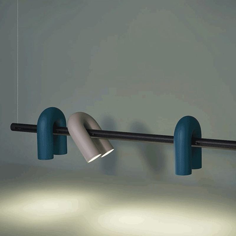 Stropné svietidlo z tepaného železa Závesné svietidlo v tvare U 90 otočné tienidlo