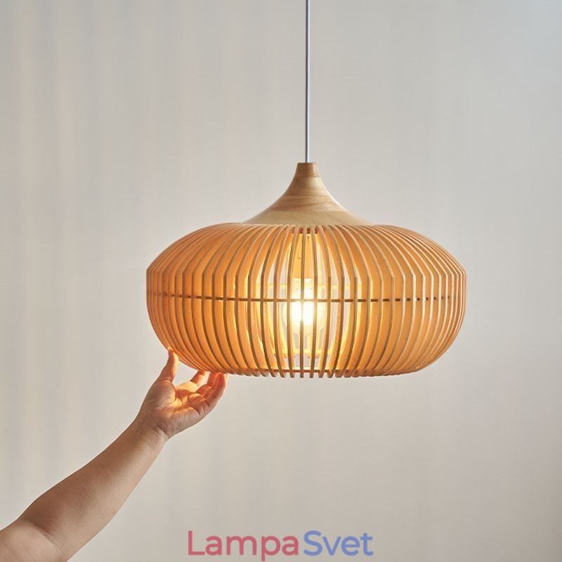 Prívesok s dreveným rámom Luster v tvare tekvice