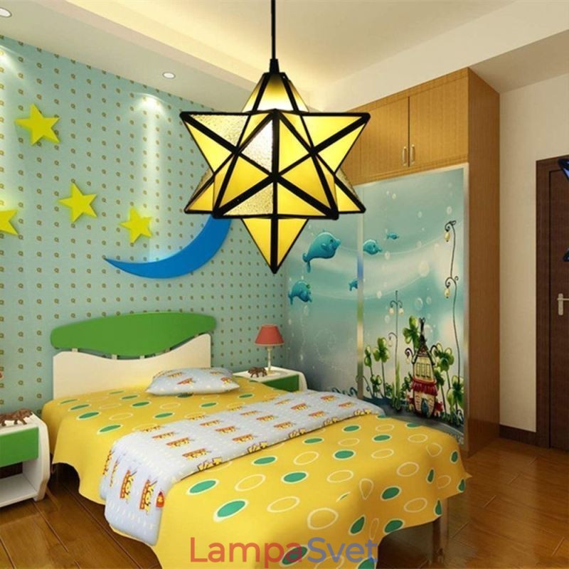 Európska závesná lampa z farebného skla Creative Star Závesná lampa