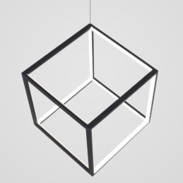 Osvetlenie s čiernym závesným svietidlom s geometrickou kockou