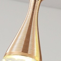 Závesné osvetlenie so zárodočnými sklenenými slzami