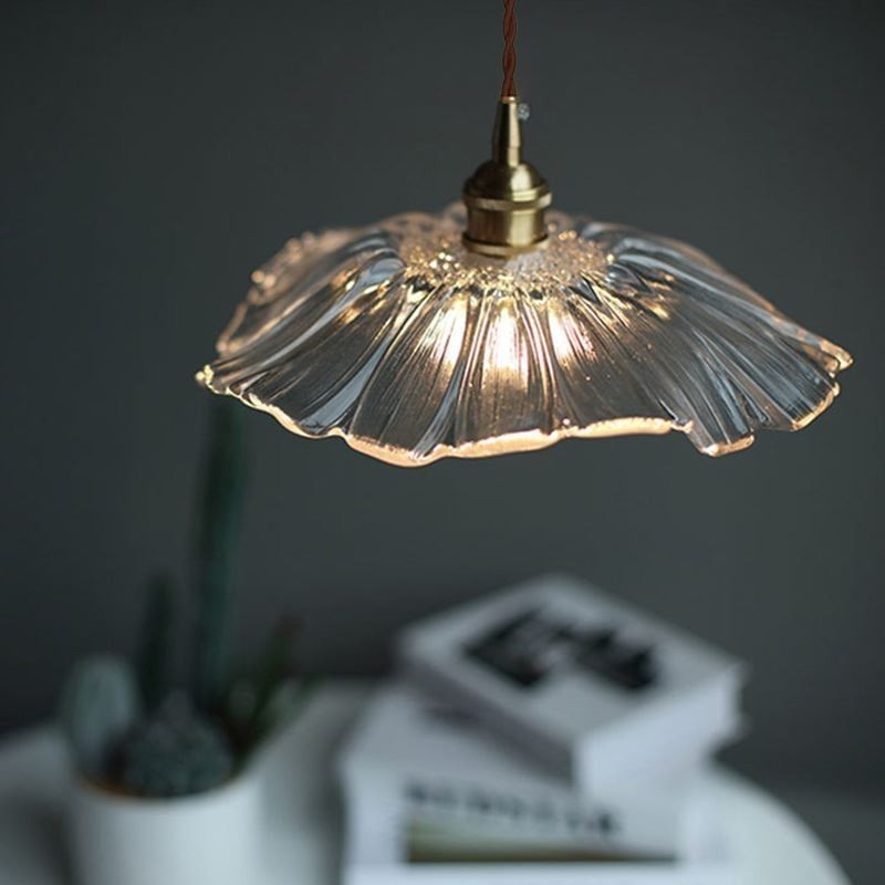 Závesné svietidlo Lotus Leaf z číreho skla Homestay Lamp