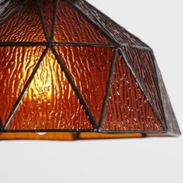 Geometrické závesné svietidlo z farebného skla