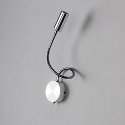 Výkonná nástenná lampa