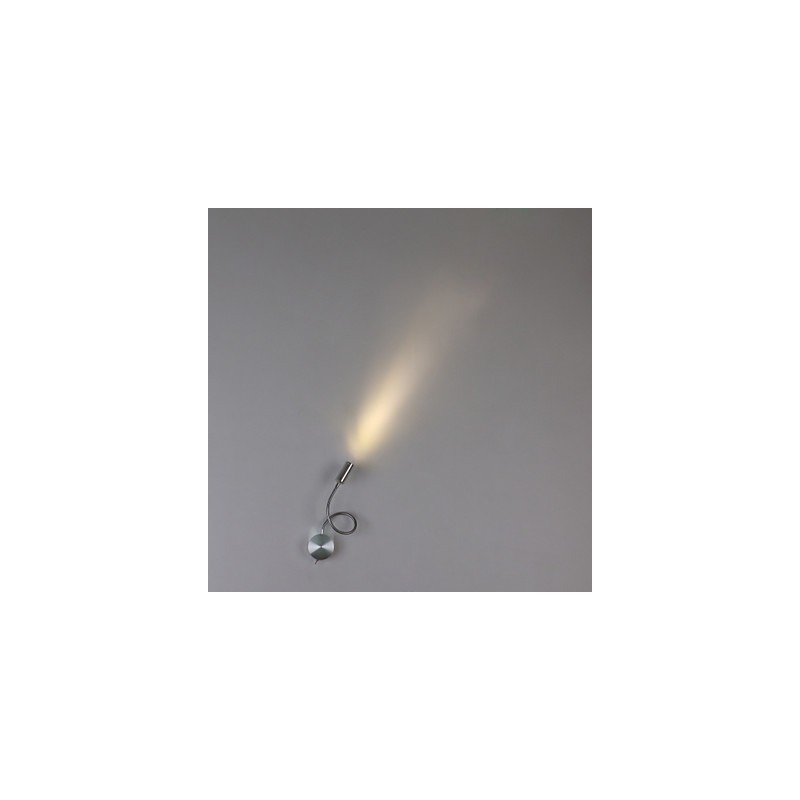 Výkonná nástenná lampa