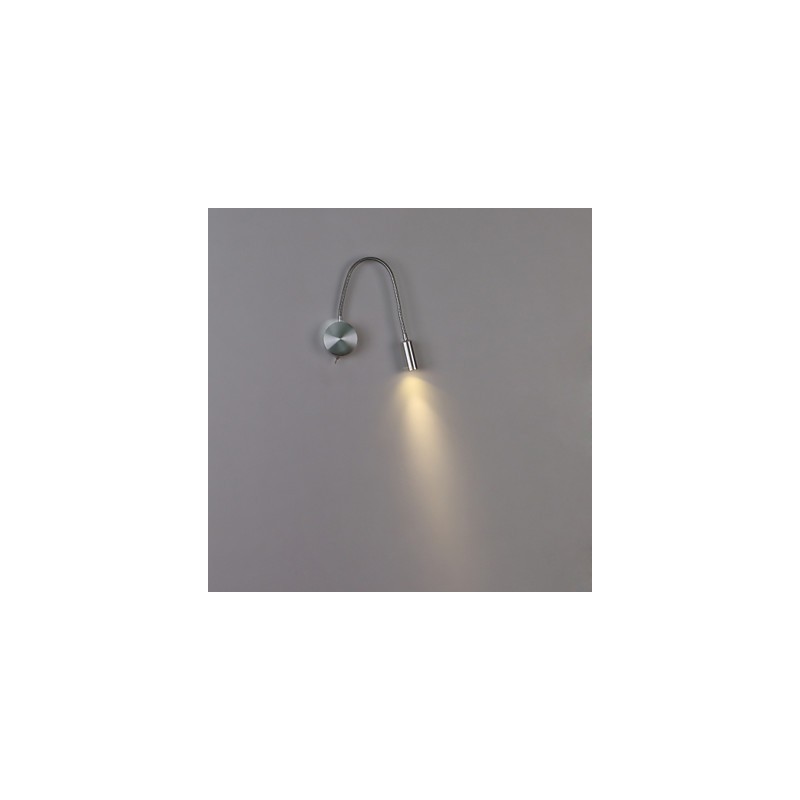 Výkonná nástenná lampa