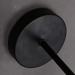 Obnova starých spôsobov je stará pouličná lampa Balkónová chodba Nástenná lampa z tepaného železa