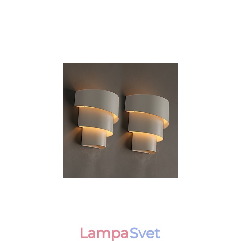 Malá ulita kreslená nástenná lampa z tepaného železa fakľa v tvare hlavy svetla na posteli