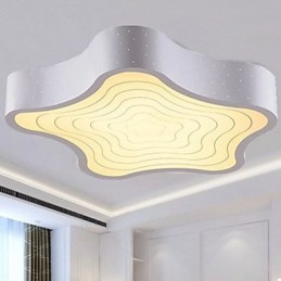 Moderné kreatívne zmluvné a súčasné kreatívne geometrické hviezdice absorbujú svetlo kupoly