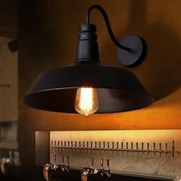 Nástenná lampa v zmluvnom štýle