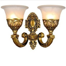 Európska nástenná lampa v spálni Hlava postele