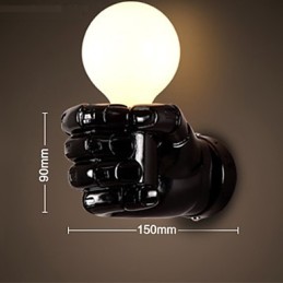 Európska nástenná pravá kreatívna retro päsť nástenná lampa