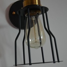 Nástenná lampa v zmluvnom štýle v Severnej Amerike