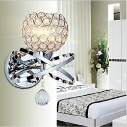 Jednohlavá krištáľová nástenná lampa
