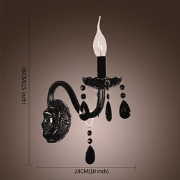 Čierne krištáľové nástenné svietidlo so sviečkovou žiarovkou