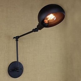 Festival s dlhými ramenami, ktorý obnovuje osobnosť nástennej lampy z tepaného železa