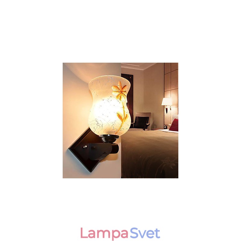 Kreatívna nástenná lampa z masívneho dreva v spálni Hlava postele svieti