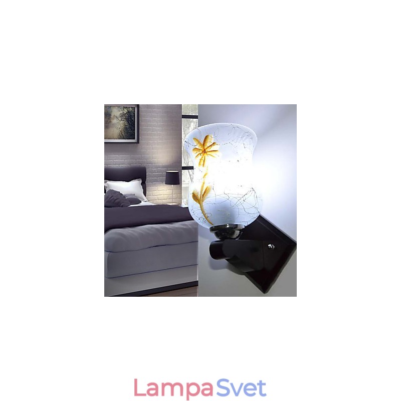 Kreatívna nástenná lampa z masívneho dreva v spálni Hlava postele svieti