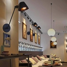 Nástenné svietniky Tradičné klasické kovové