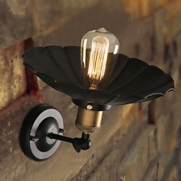 Kreatívne schodisko obnovujúce staroveké spôsoby Jednohlavé čierne šaty z tepaného železa nástenná lampa