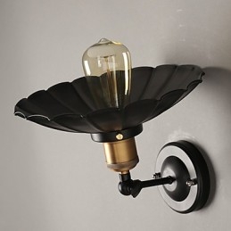 Kreatívne schodisko obnovujúce staroveké spôsoby Jednohlavé čierne šaty z tepaného železa nástenná lampa