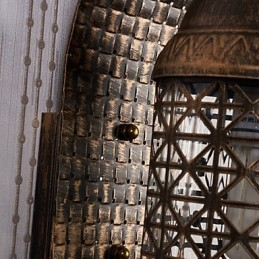 Nástenné svietidlo s rustikálnym domčekom pre nástenné svietidlo s uplightom v mini štýle