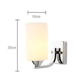 Jednoduchá teplá obývacia izba Spálňa Chodba Chodba Balkónová nástenná lampa