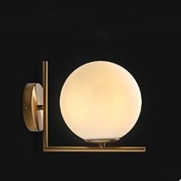 Súčasná a sklenená nástenná lampa z tepaného železa Individualita