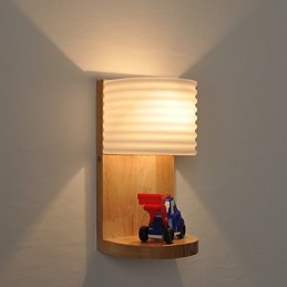 Jednoduchá nástenná lampa Nočná stolová lampa so skleneným tienidlom a masívnym drevom do spálne Komoda Obývacia izba Detská izba Vysoká škola Konferenčný stolík Knihy