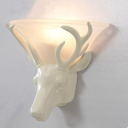 Súčasná a zmluvná nástenná lampa s jeleňovou hlavou Módna kreatívna nástenná lampa do spálne