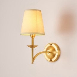 Luxusné rustikálne retro Vintage z čistej mosadze 1 nástenné svietidlo so sviečkou s látkovým tienidlom Špeciálne pre hotelovú spálňu Showroom Obývacia izba Jedáleň