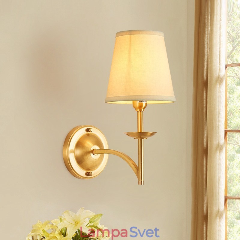 Luxusné rustikálne retro Vintage z čistej mosadze 1 nástenné svietidlo so sviečkou s látkovým tienidlom Špeciálne pre hotelovú spálňu Showroom Obývacia izba Jedáleň