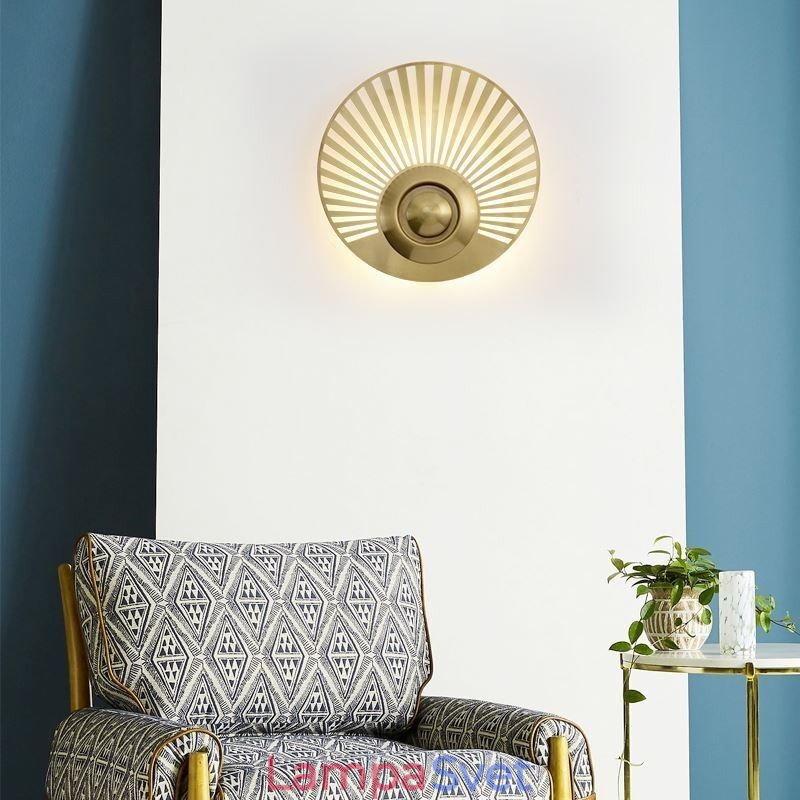 Severská mosadzná nástenná lampa Duté svietidlo okrúhleho tvaru