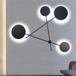 Moderné nástenné svietidlo s geometrickým tvarom nástenné svietidlo na žehličku