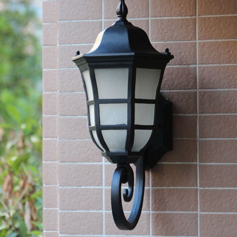 European Wall Sconce Retro Outdoor Light Jednohlavé vodotesné nástenné svietidlo z matného skla