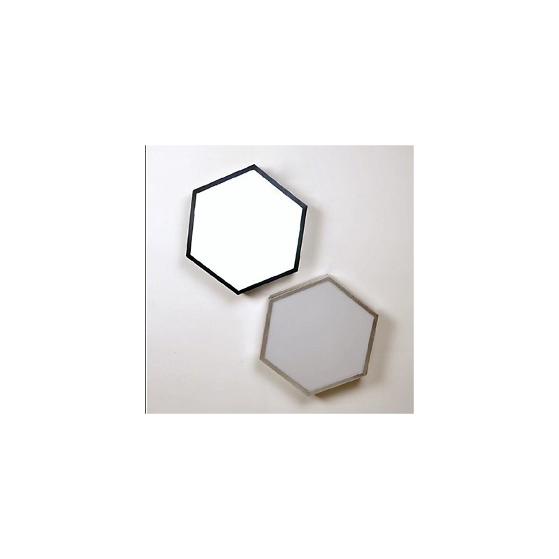 Svetlá so šesťuholníkovou geometriou Absorb Dome Light