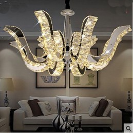 Krištáľová lampa Moderná luxusná sviečková Krištáľová závesná lampa